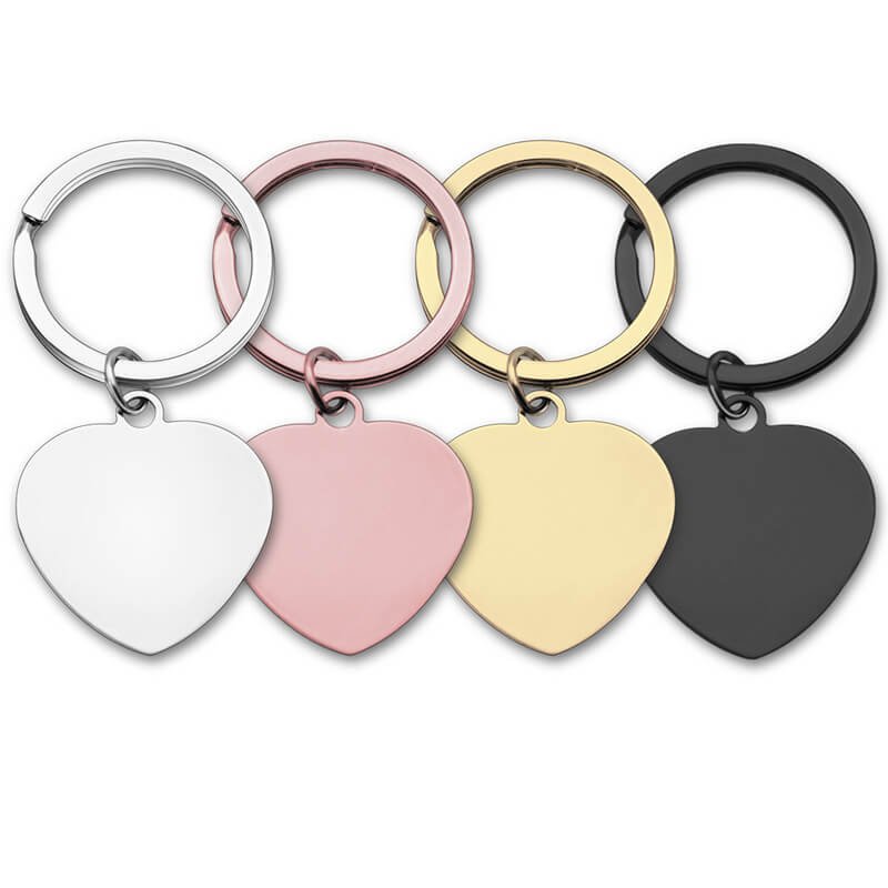 Llavero de metal en forma de corazón (2)