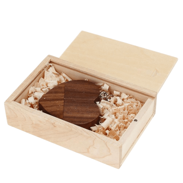 Wooden Heart-shaped USB Flash Drive - Image 4